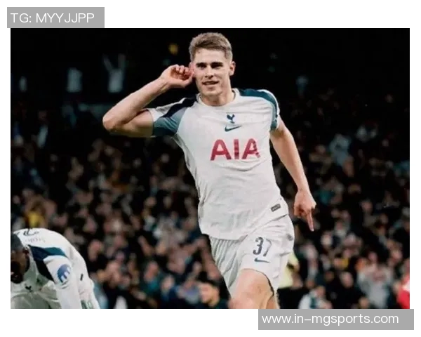 昔日主帅范德芬解析澳波执着战术全场压迫的背后故事