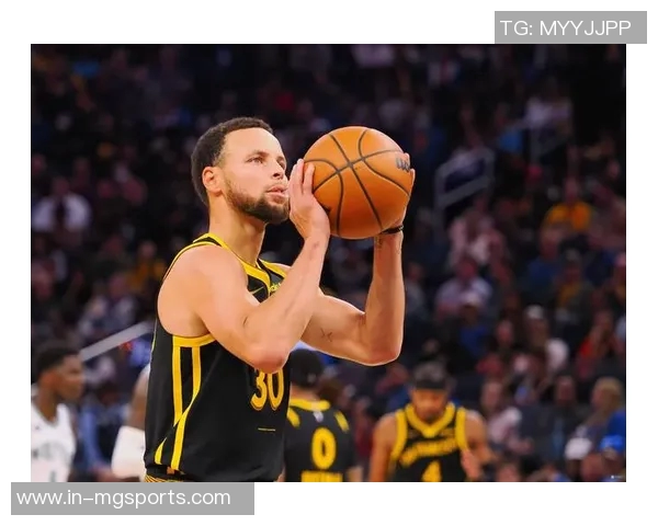 库里赞巴特勒冷静与视野出众让对手防守难上加难 库里赞巴特勒冷静与视野出众让对手防守难上加难