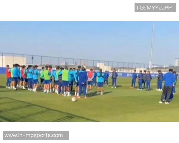 武汉三镇一线队在光谷训练基地集结全力备战新赛季冲刺目标明确士气高涨